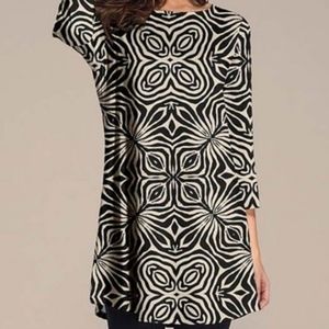 NWT Tunic Top